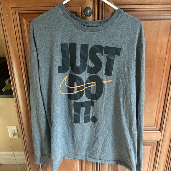 Nike Charcoal Athletic Tee - Picture 1 of 5